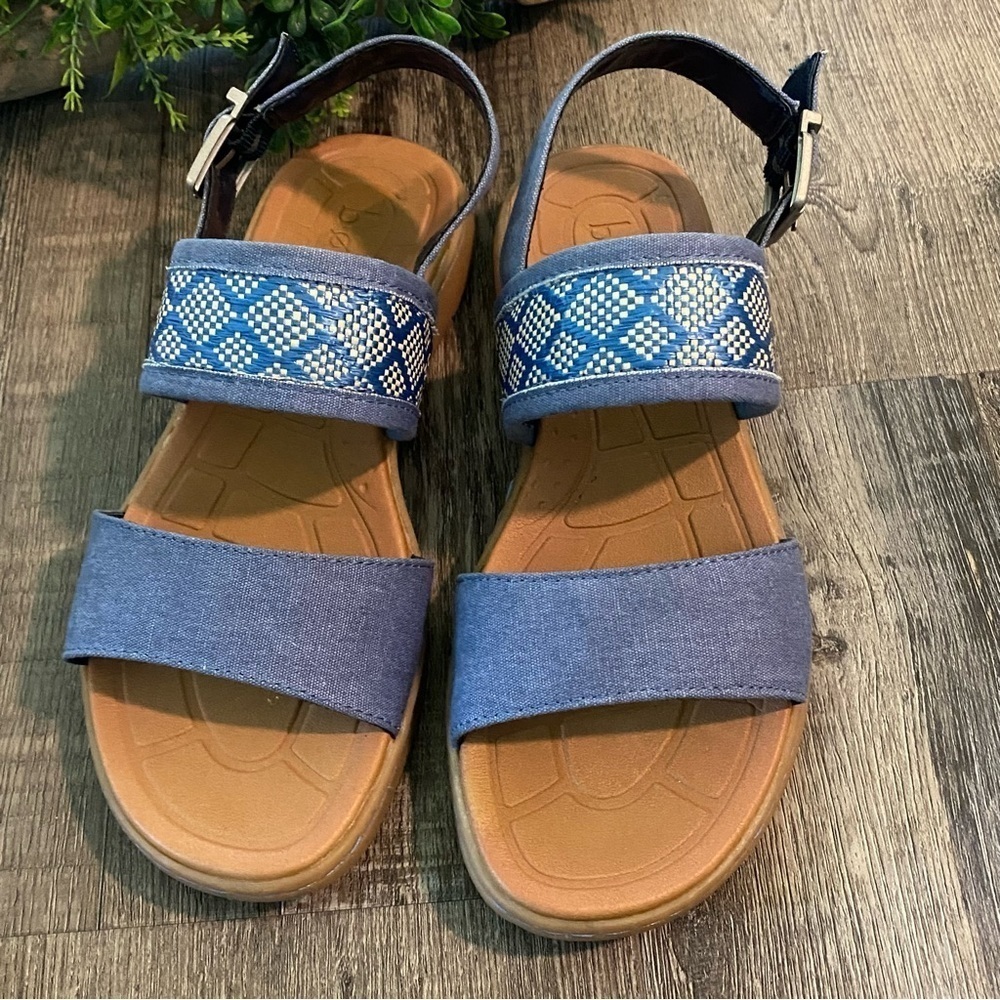 B.O.C. Denim Look “Jorunn” Woven Sandals w/ Buckle Closure, Size 7M